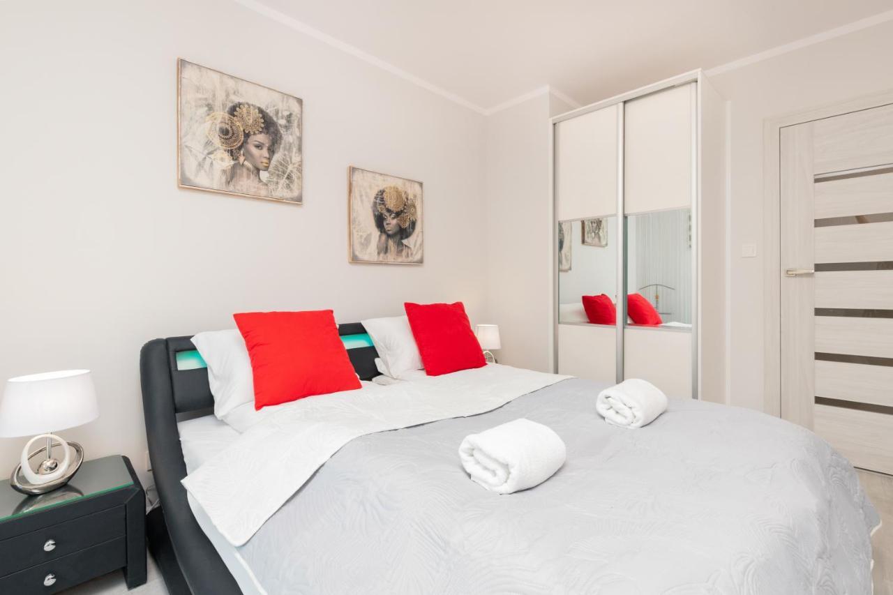 Apartamenty Blisko Starego Miasta - Angielska Grobla By Noclegi Renters 格但斯克 外观 照片